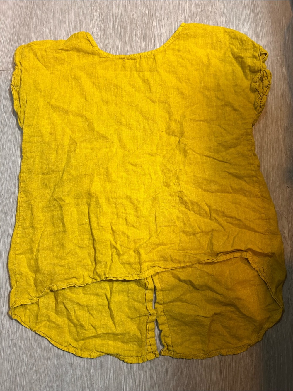 Size Medium Terzo Millennio Yellow Short-Sleeve Linen-Blend Women’s Blouse